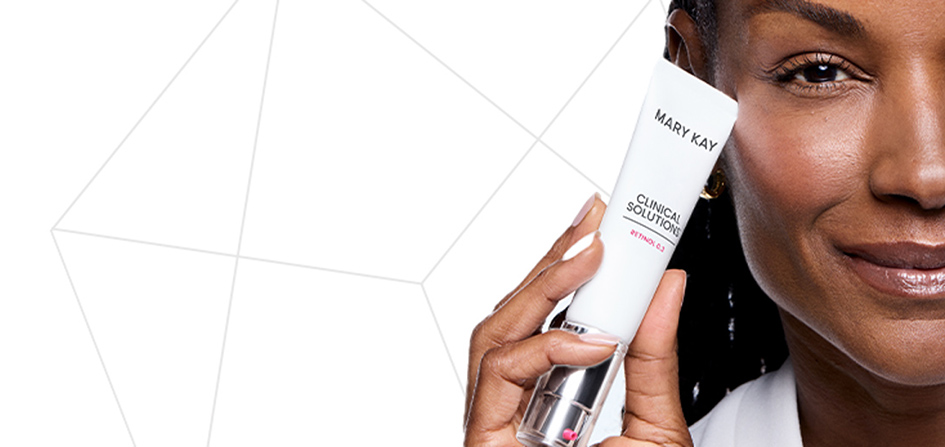 Retinol_03 Product against grid of dots